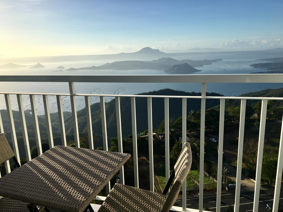 Breezy Wind 19Twentysix Apartment Tagaytay City Exterior photo